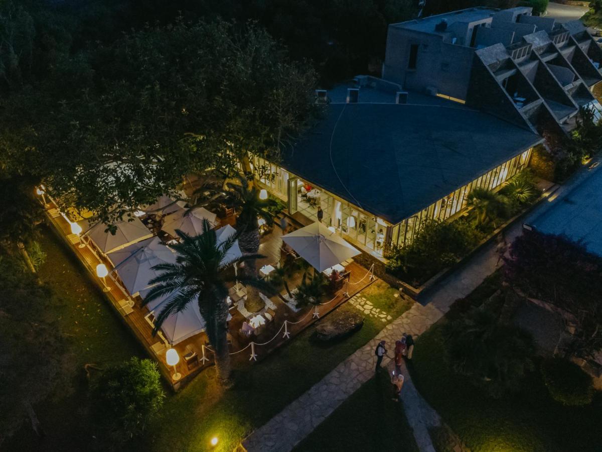 Unahotels Club Hotel Ancora Stintino Bagian luar foto