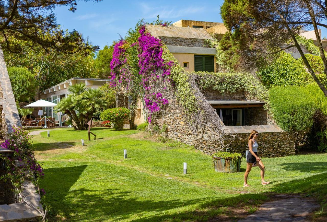 Unahotels Club Hotel Ancora Stintino Bagian luar foto