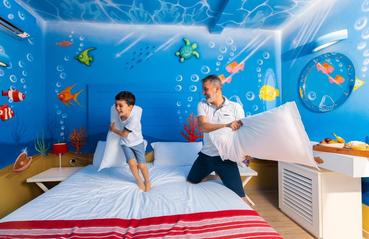 Unahotels Club Hotel Ancora Stintino Bagian luar foto