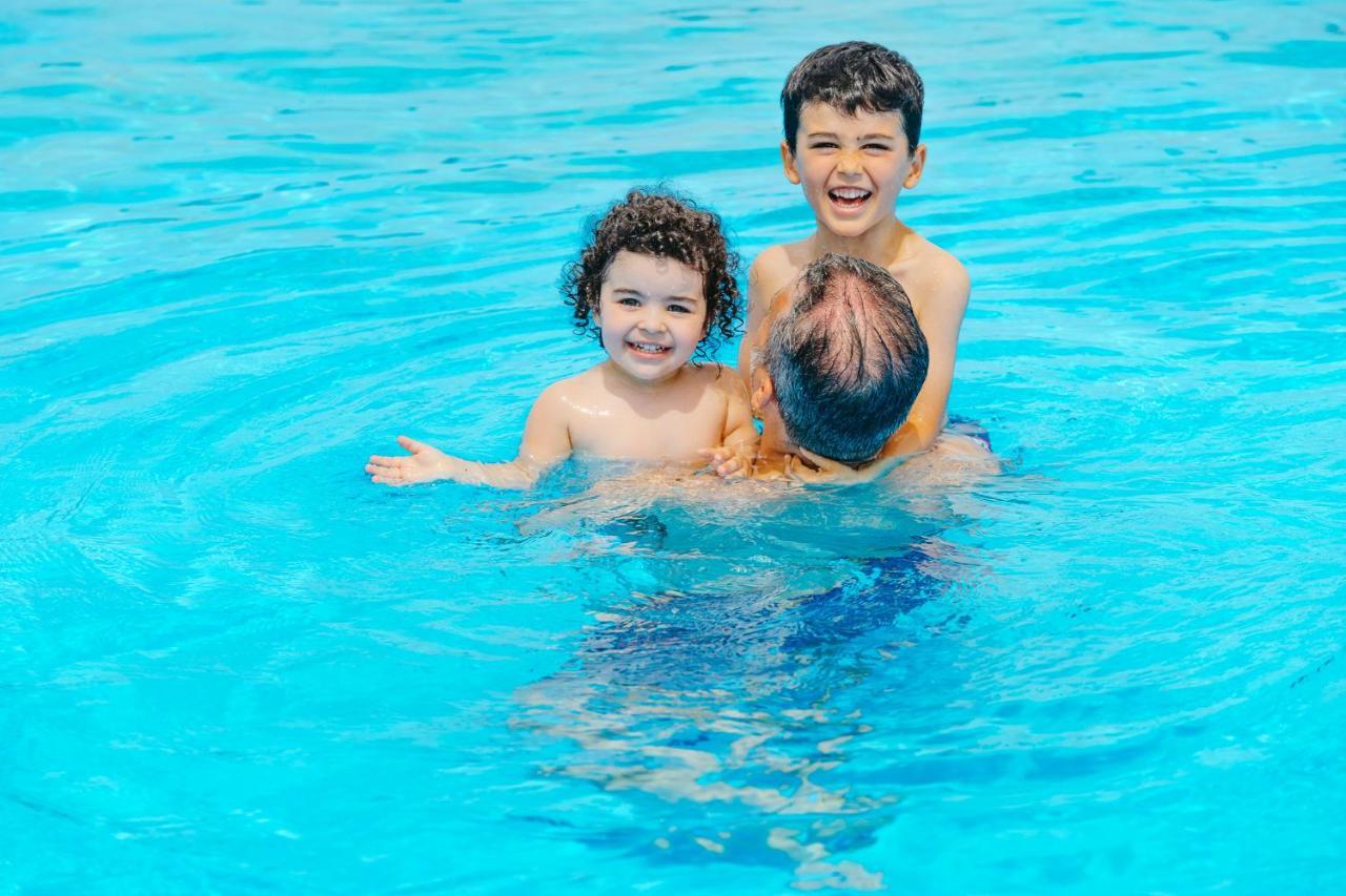 Unahotels Club Hotel Ancora Stintino Bagian luar foto